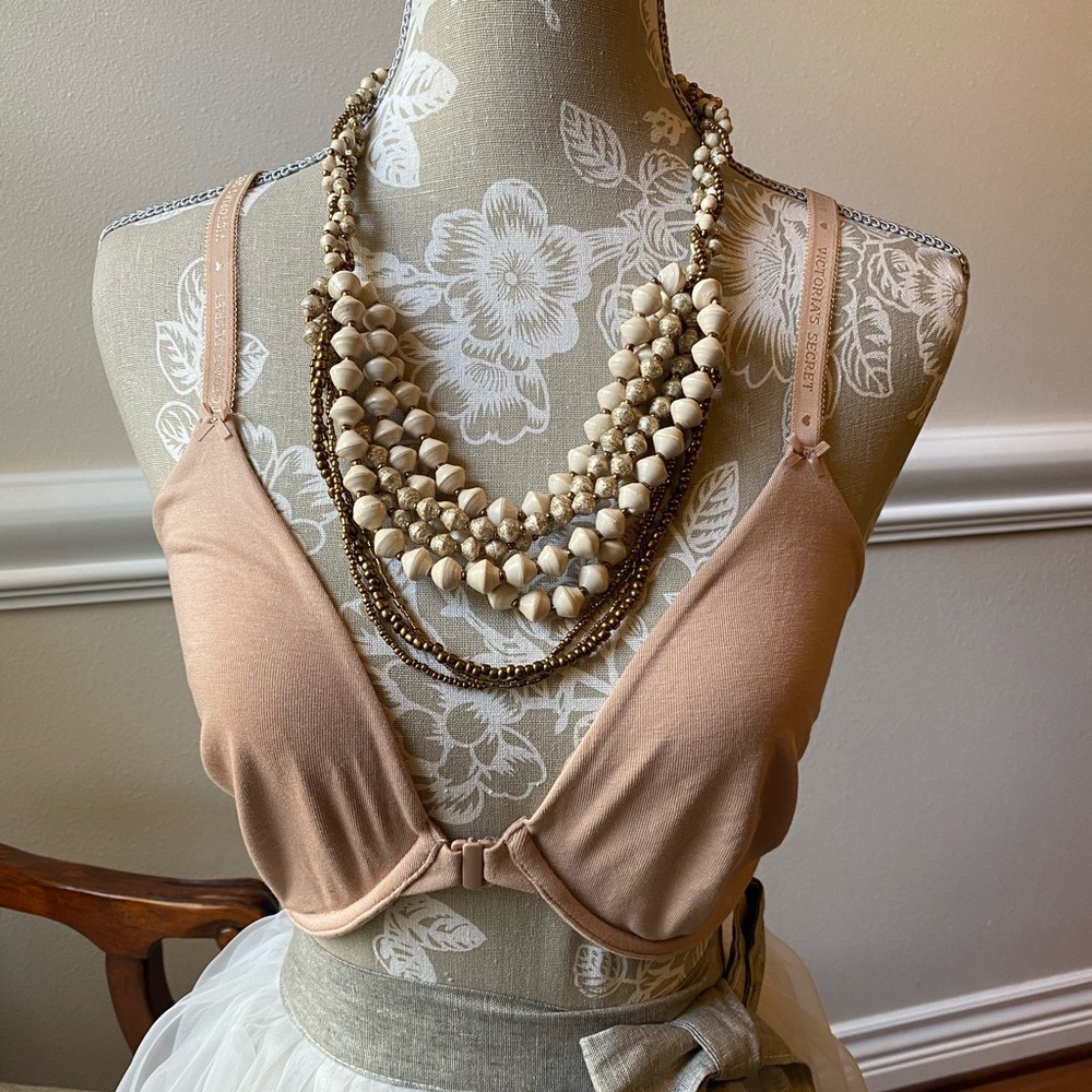 NWT Victoria’s Secret racer back bra